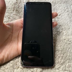 Galaxy S9 - Small Crack